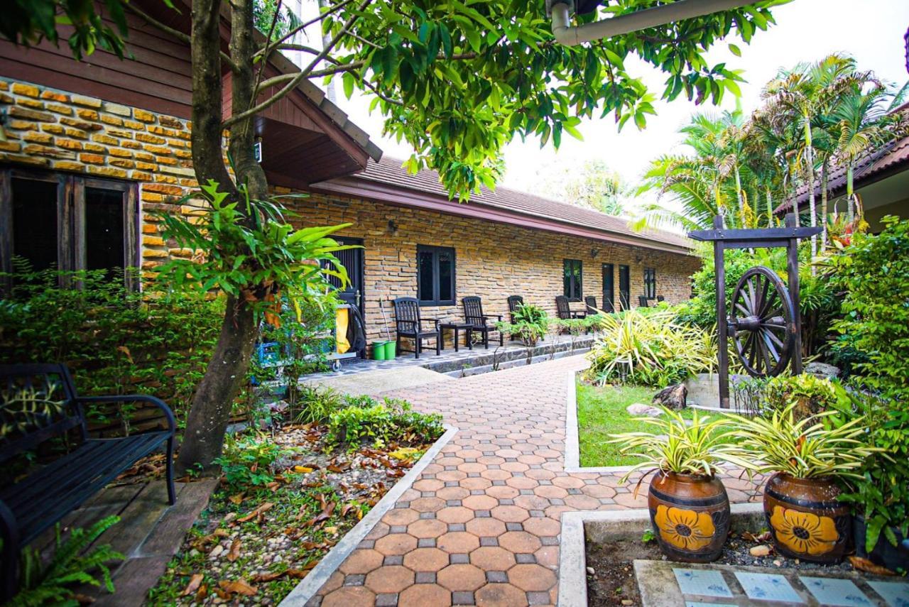 Capricorn Village - Sha Extra Plus Patong Exterior foto